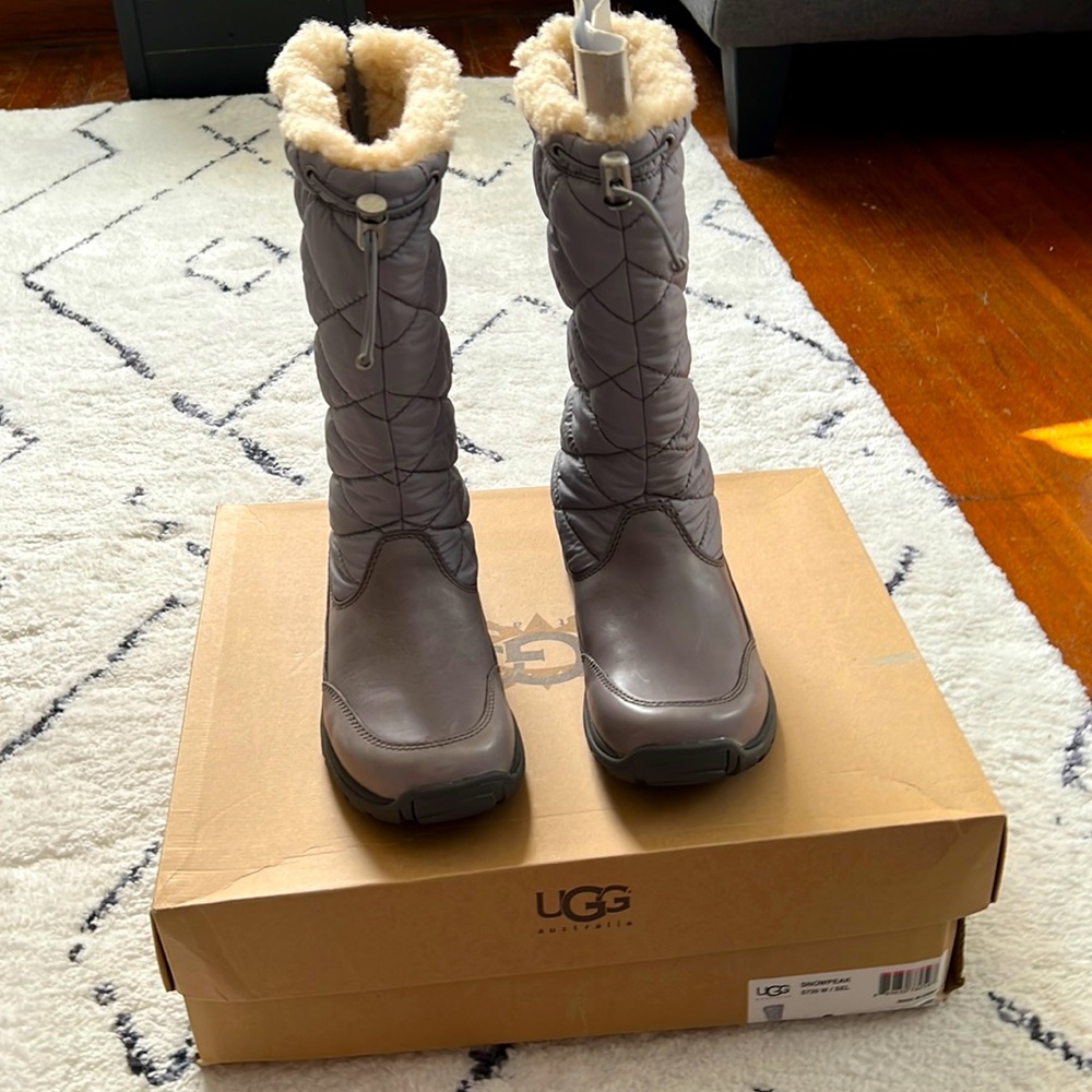 UGG grey/silver snow peak boots
